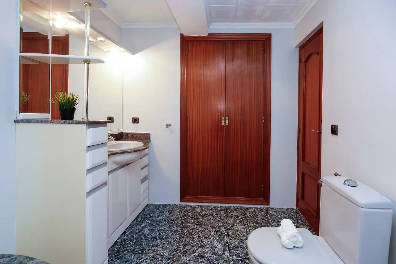 Sobremar Planet - Only Families Apartment Салоу